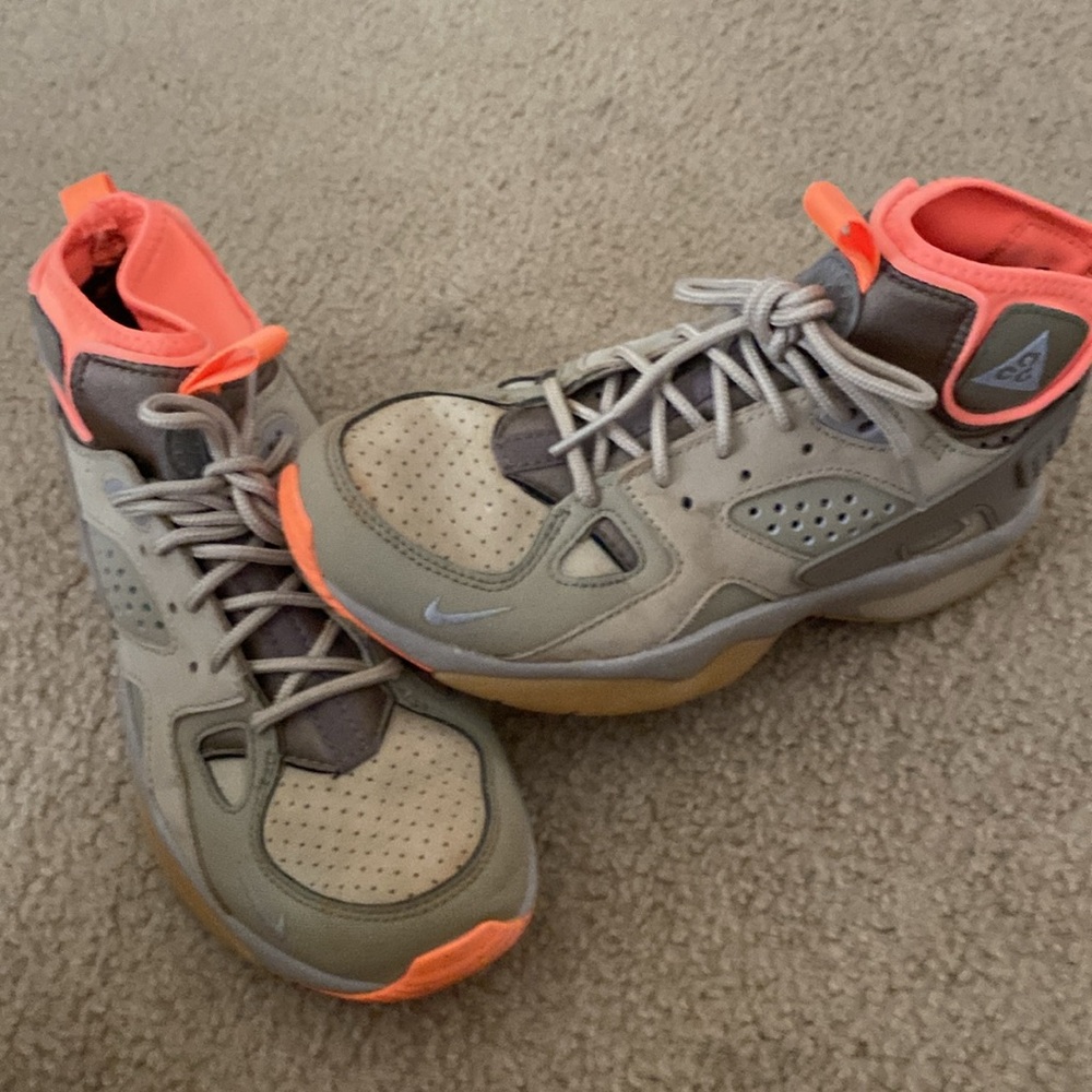 Nike shoes